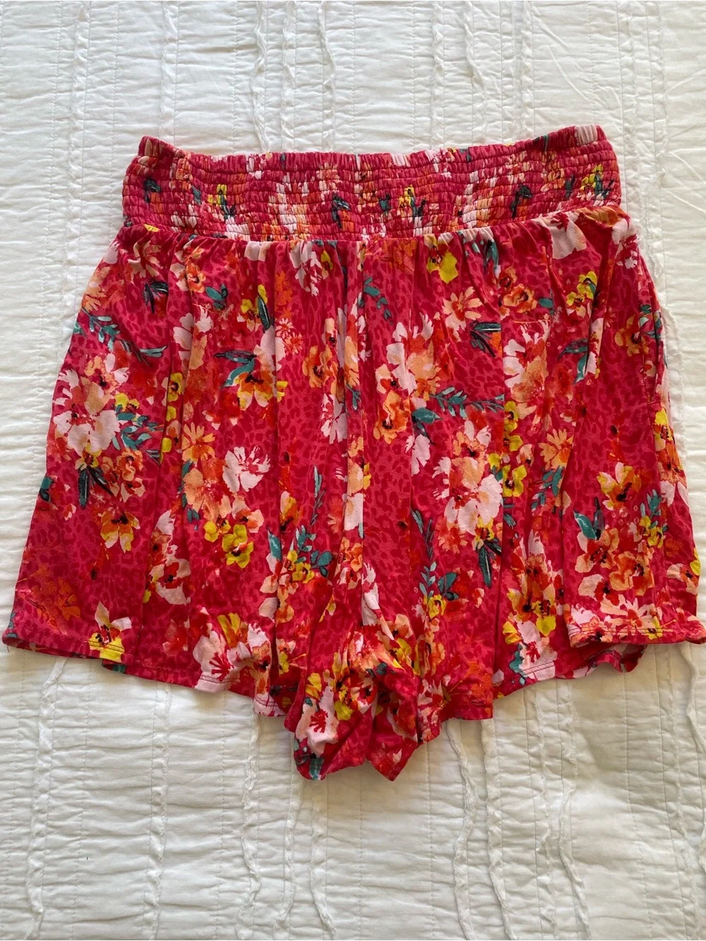 torrid Red/Pink Tripical Floral High-Waist Women’s Shorts | L